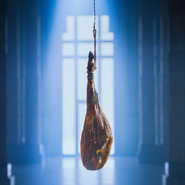 EXCLUSIVE COLLECTION Cinco Jotas Acorn-fed 100% Ibérico Ham "Pata Negra" (Bone-In)  6-7kg
