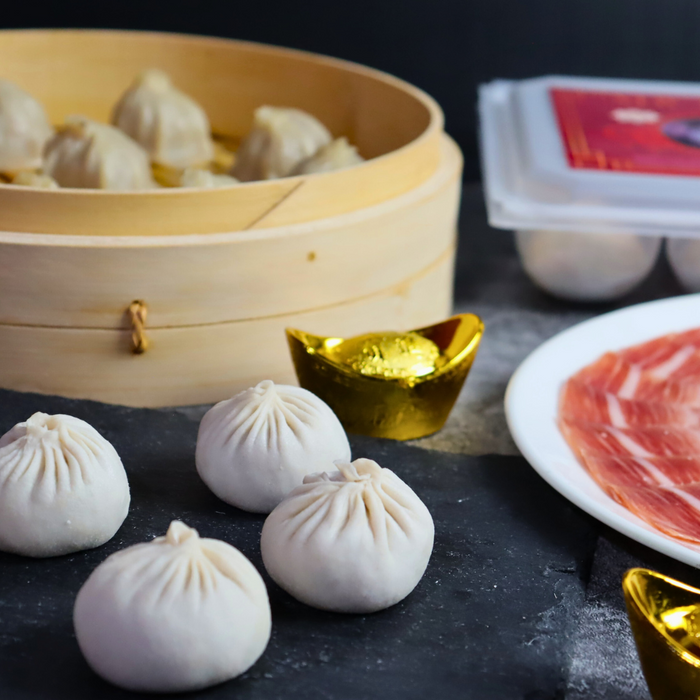 Xiao Long Bao Ibérico - ANTONIO ROMERO X Chef Alex Chen