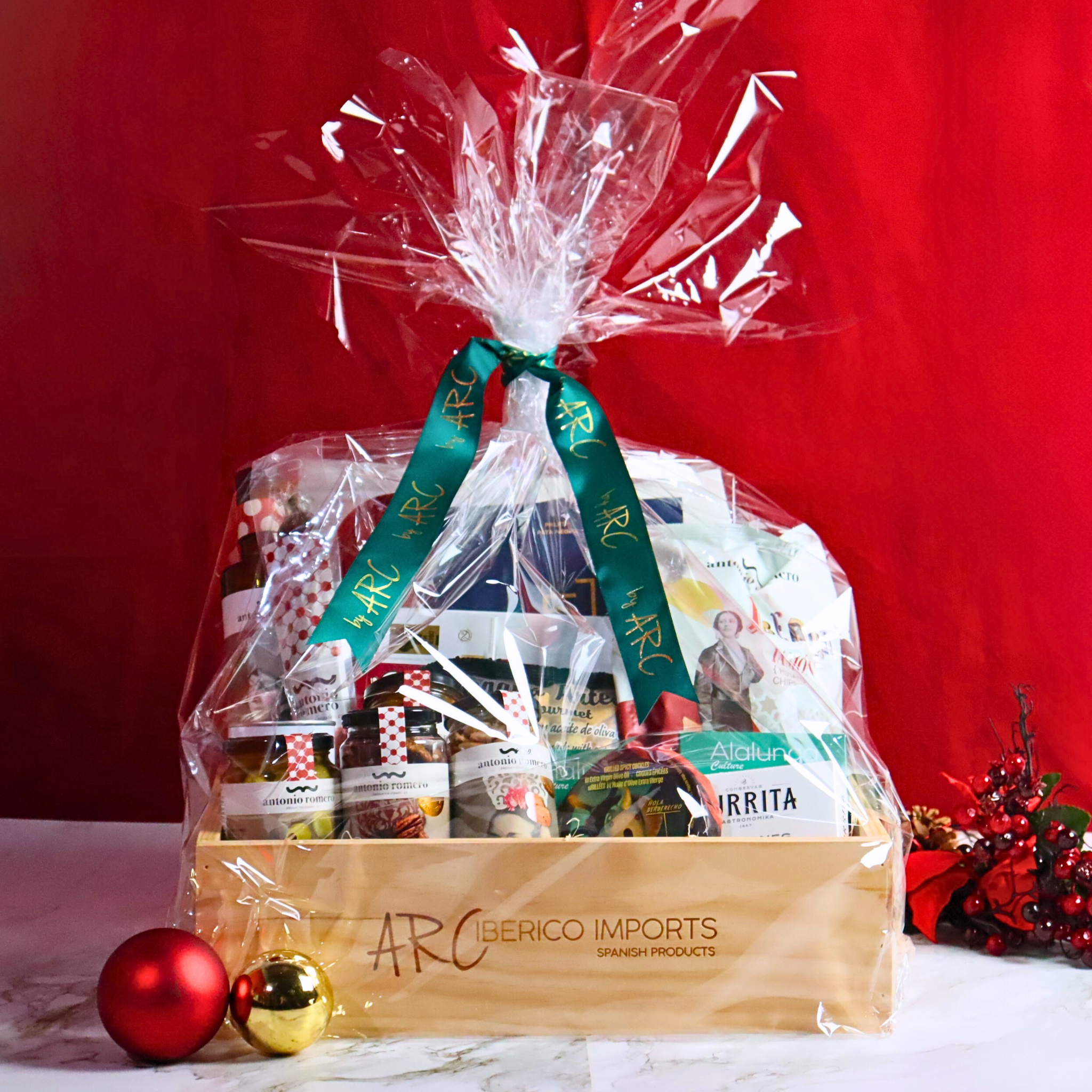 YOUR SPANISH HOME IN CANADA Gift Basket