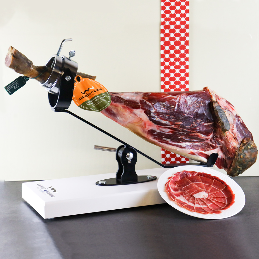 ANTONIO ROMERO "Jamón Cebo de Campo Ibérico 50% Raza Ibérica" Ibérico Grass-fed Pork Ham 50% Ibérico Breed Bone-in - ARC IBERICO IMPORTS